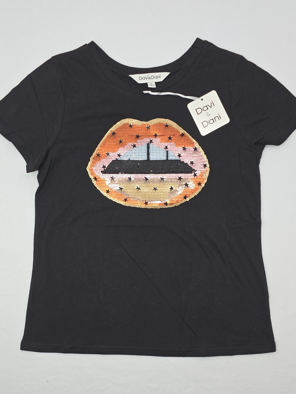 Davi & Dani Black Sequin Lip Graphic Tee